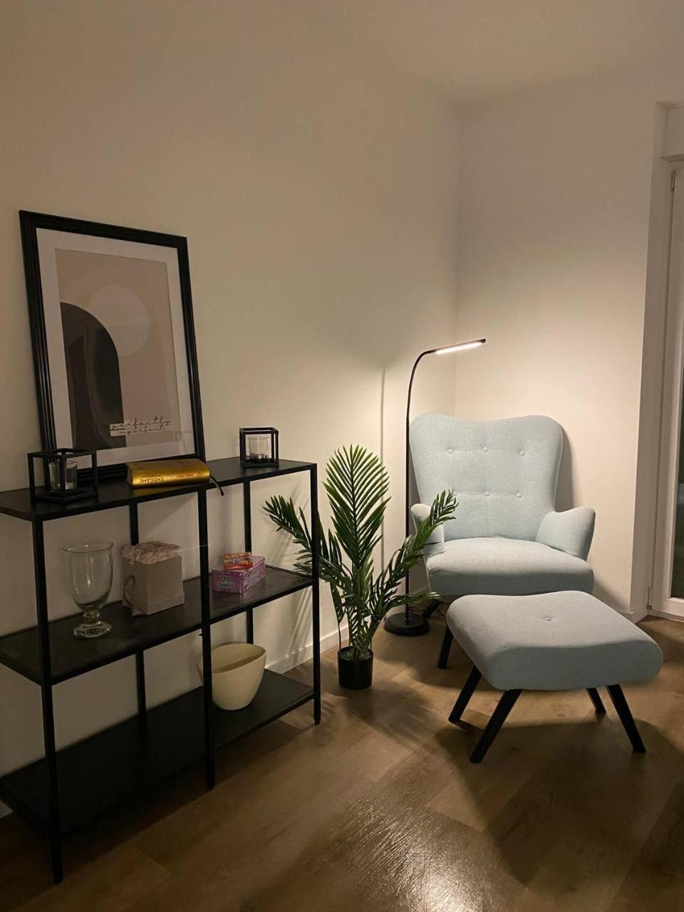 Haus Mit Garten - Kingbett - Wifi - Parkplatz エッセン エクステリア 写真